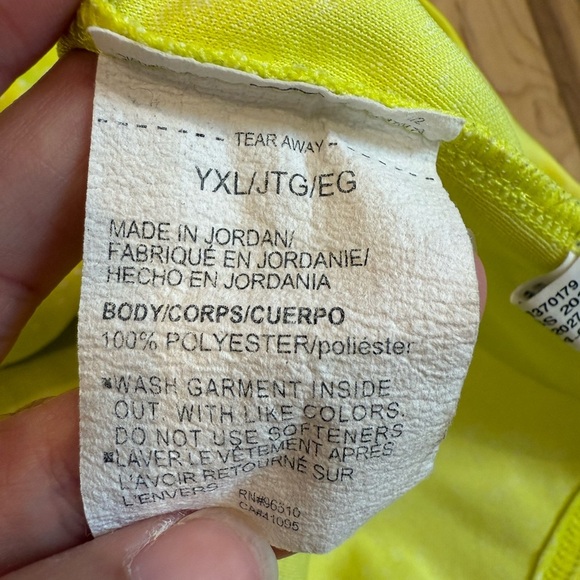 (2) Under Armour Boys Shirts - Picture 4 of 12